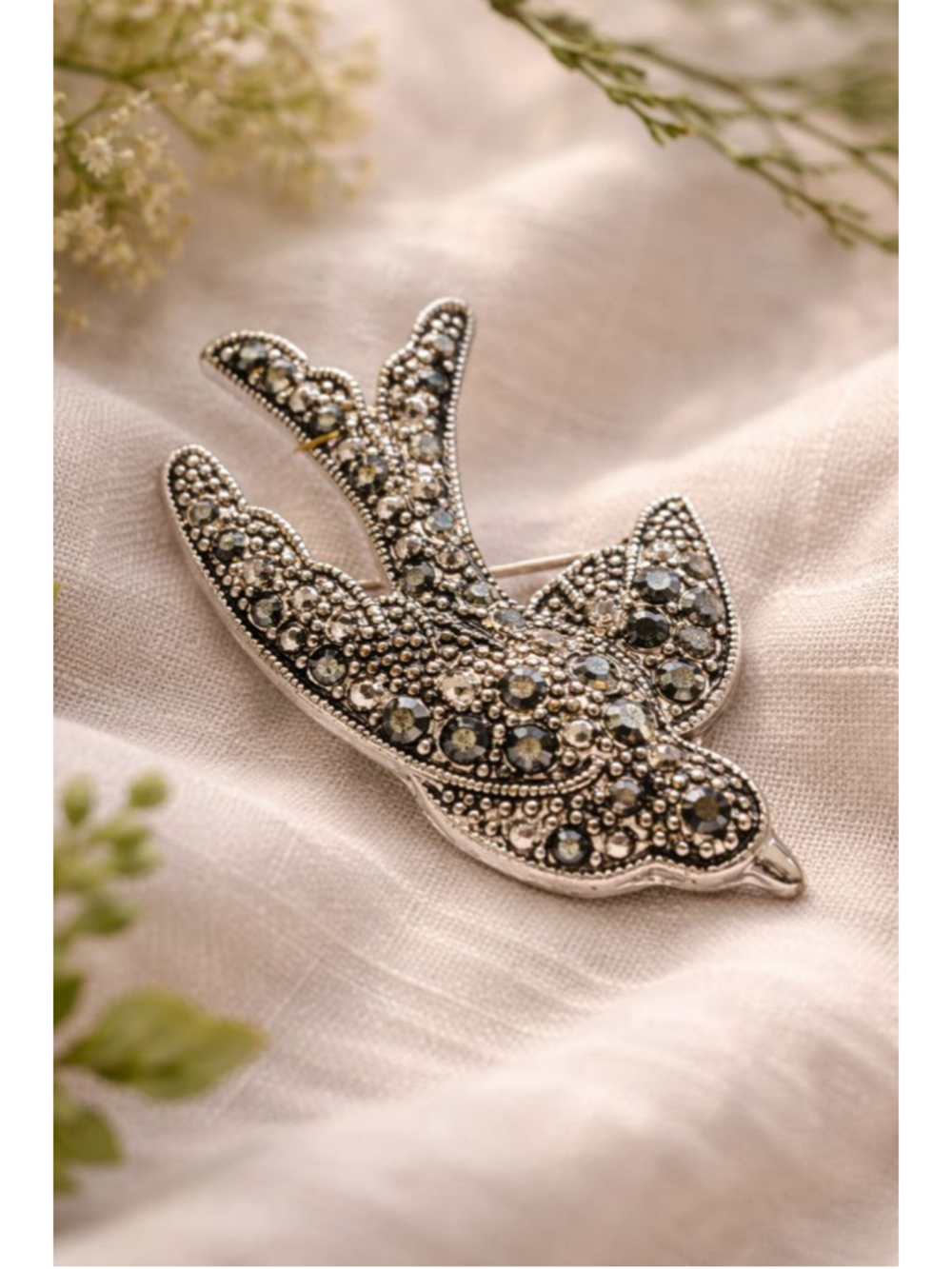 Vintage Style Swallow Bird Brooch Rhinestone Marcasite Silver Tone Brooched